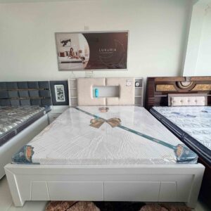 Classic Queen Size Bed