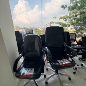 Modern Revolving Office Chair